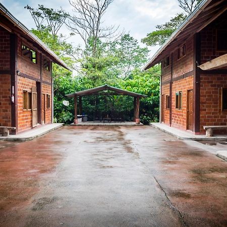Hosteria Las Heliconias Тена Екстериор снимка
