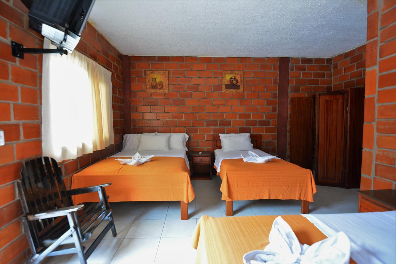 Hosteria Las Heliconias Тена Екстериор снимка