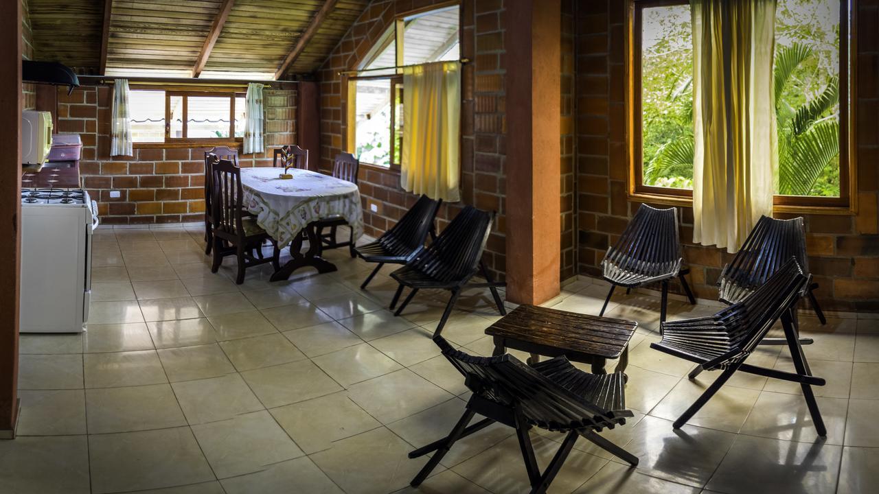 Hosteria Las Heliconias Hotel Тена Екстериор снимка